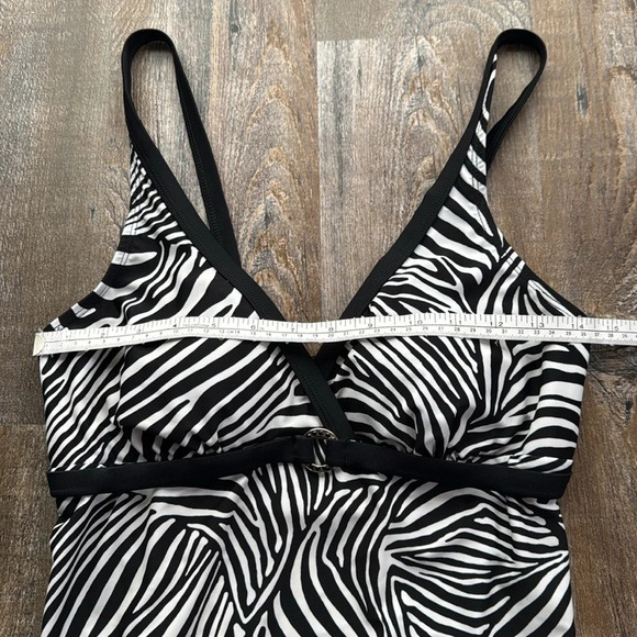 Silhouette Solution | Tankini Top - Picture 7 of 10